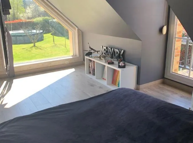 Bed & Breakfast D Hotes Proche Pole Europeen Yvré-lʼÉvêque