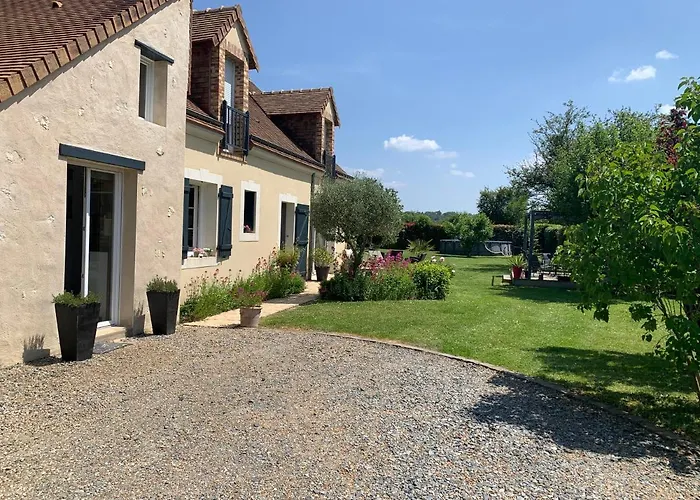 D Hotes Proche Pole Europeen * Yvré-lʼÉvêque