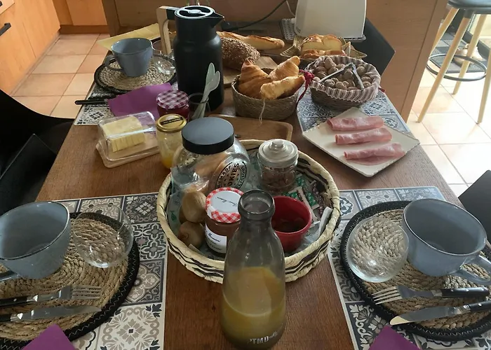 Bed & Breakfast D Hotes Proche Pole Europeen Yvré-lʼÉvêque